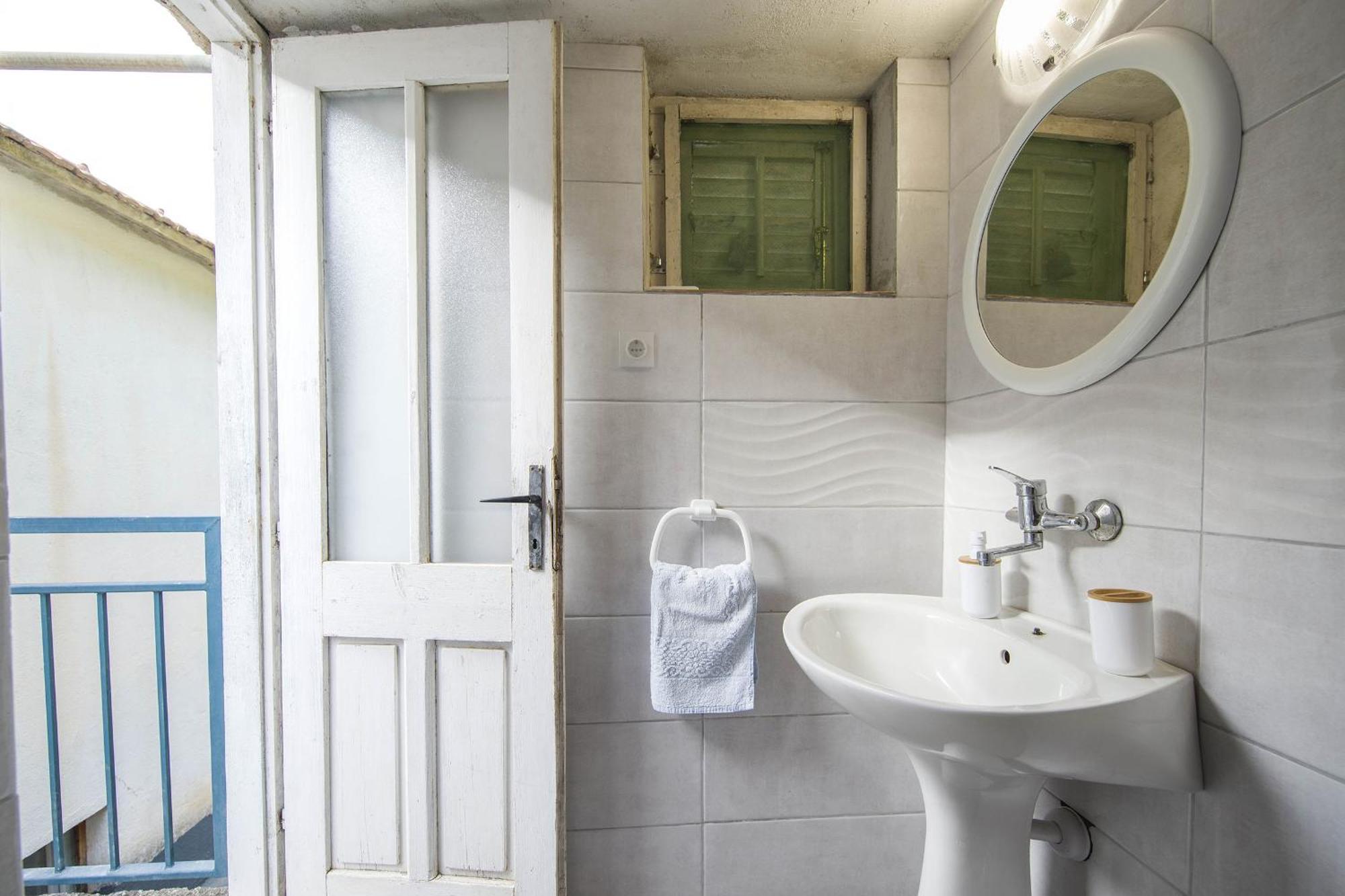 Gdinj Secluded Fisherman'S Cottage Cove Skozanje, Hvar - 4009 חדר תמונה